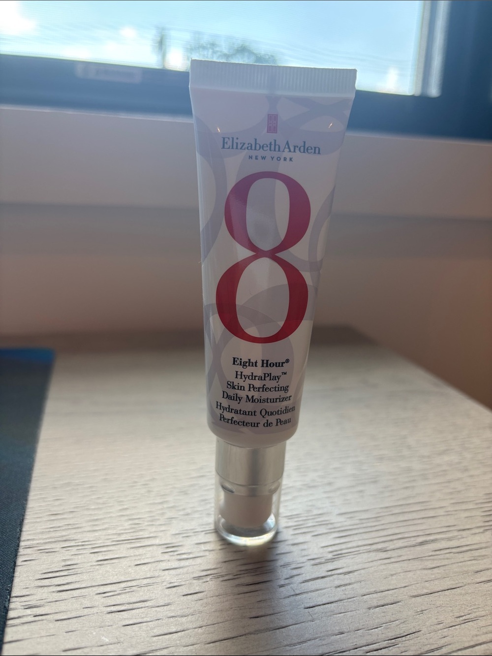 Elizabeth Arden Eight Hour Cream Hydraplay Skin Perfecting Daily Moisturizer